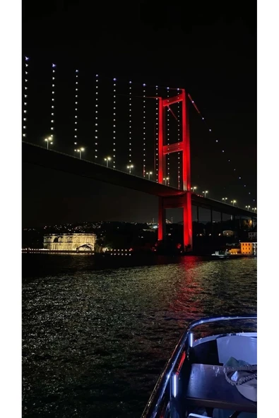 Fiery Night İstanbul Köprü Manzarası A4 Fotoğraf Baskısı 10 ürün görseli 1