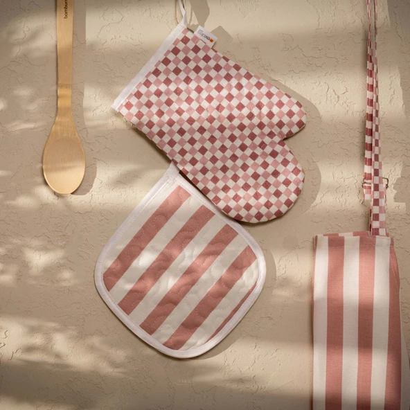 Soft Riga Fırın Eldiveni ve Tutaç Set - Pembe / Ekru - 17x28 cm + 20x20 cm ürün görseli 1