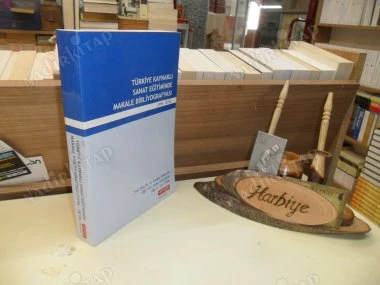 TÜRKİYE KAYNAKLI SANAT EĞİTİMİNDE MAKALE BİBLİYOGRAFYASI ( 1966 - 2010 ) ürün görseli 1