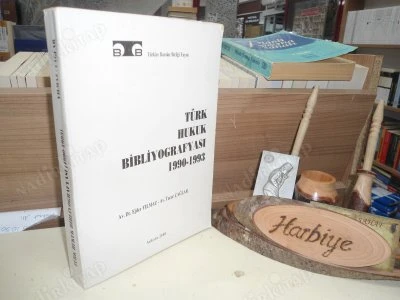 TÜRK HUKUK BİBLİYOGRAFYASI 1990-1993 ürün görseli 1