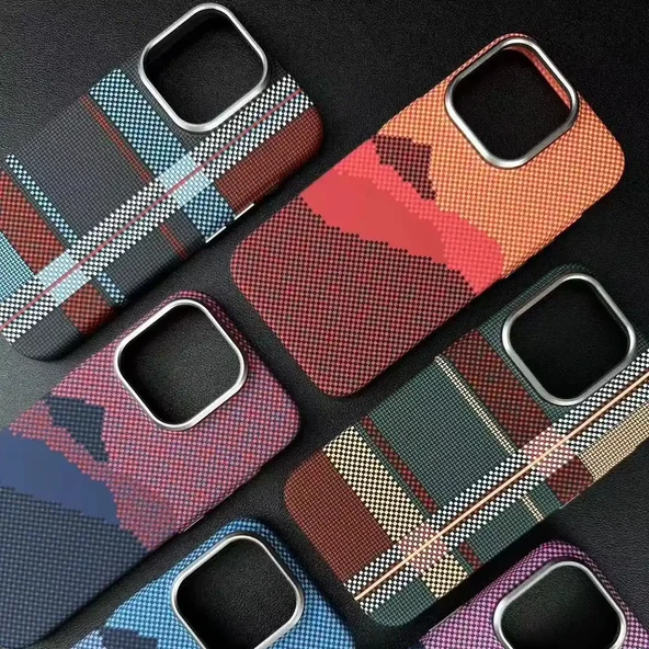iPhone 15 Pro - Karbon Fiber Kılıf Magsafe Özellikli ürün görseli 1