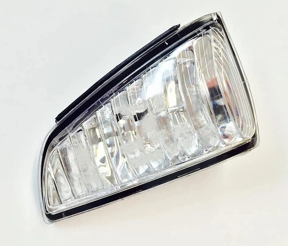 Volvo C70 2004-2007 S40 - V50 Dış Ayna Sinyali Sol (Oem No: 8679775) ürün görseli 1