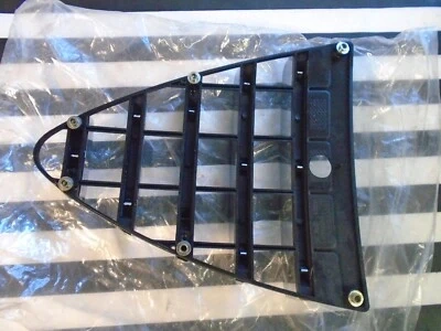 Alfa Romeo 147 2005-2007 Ön Panjur Nikelaj - Tüv (Oem No: 156058920) ürün görseli 1