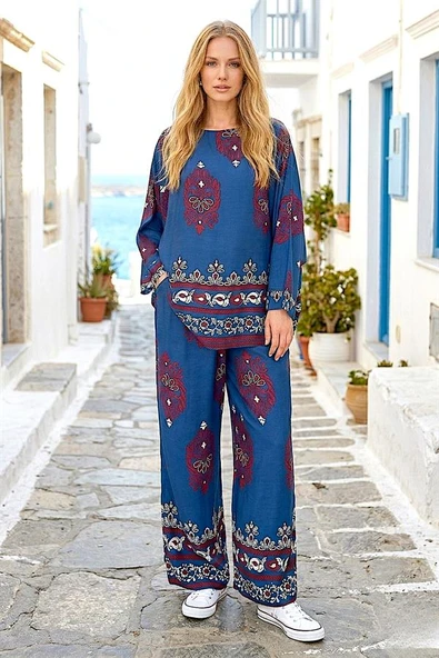 Saks Mavi Otantik Desenli Pantolon Bluz Takım ürün görseli 1