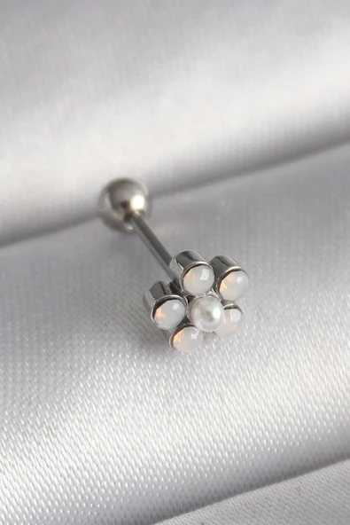 316L Çelik Gümüş Renk Zirkon Taşlı Çiçek Model Tragus Piercing ürün görseli 1