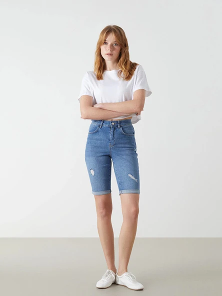 LCW Jeans Indigo Bermuda Fit Kadın Jean Şort ürün görseli 1