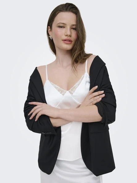 ONLY Bayan Saten Dantelli Askılı Bluz 15380254 ürün görseli 1