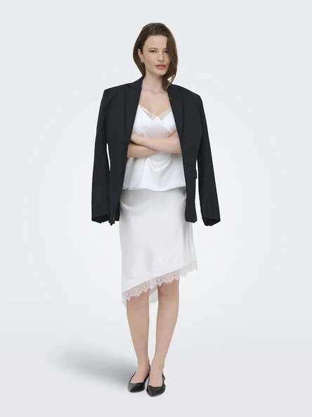 ONLY Bayan Saten Dantelli Askılı Bluz 15380254 - Resim 2