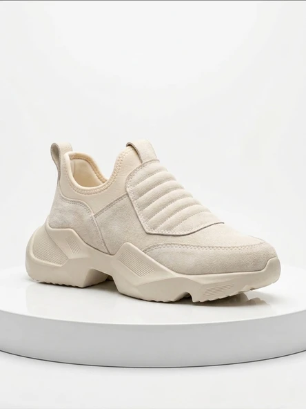 Krem Süet Bağcıksız Yüksek Taban Erkek Sneaker Bot ürün görseli 1