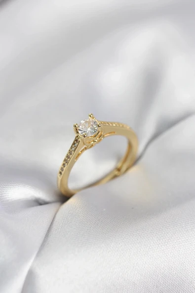 Tek Taş Gold Renk Zirkon Taşlı Model Kadın Yüzük ürün görseli 1