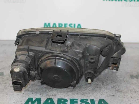 Renault Megane 1 (1996 Yılında Çıkan Kasa) Far Sol (Oem No: 260605784R) ürün görseli 1