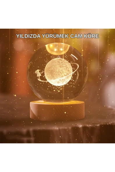 SAYARMARKT Kız Figürlü Sarı Cam Küre Işıklı Büyük Boy Ahşap Standlı Dekor ürün görseli 1