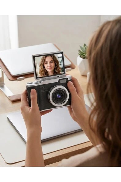 SAYARMARKT Kompakt 4K Dijital Kamera 48 MP Sensör 8X Zoom Flip Ekran Vlog ve Selfie Uyumlu ürün görseli 1
