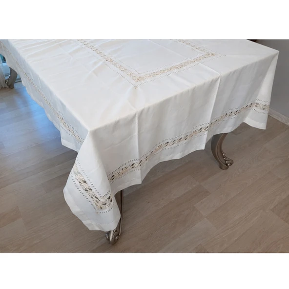 Keten Nakışlı Ajürlü  170x275cm Masa Örtüsü ürün görseli 1