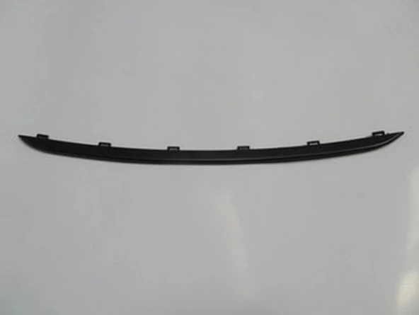 Fiat Linea (2011 Yılında Çıkan Kasa) Ön Panjur Ve Tampon Panjuru Çıtası Siyah Renk Uzun (Oem No:735548042) ürün görseli 1