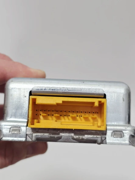 Kia Sephia Airbag Beyni 0K9AA677F0 2.El - Resim 3