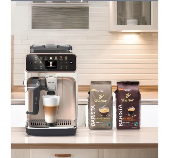 Philips Sıcak-Soğuk 20 Farklı Kahve Renkli Dokunmatik Ekran 5500 SERI Premium Espresso Makinesi EP5543 + 2kg Tchibo Kahve ürün görseli 1