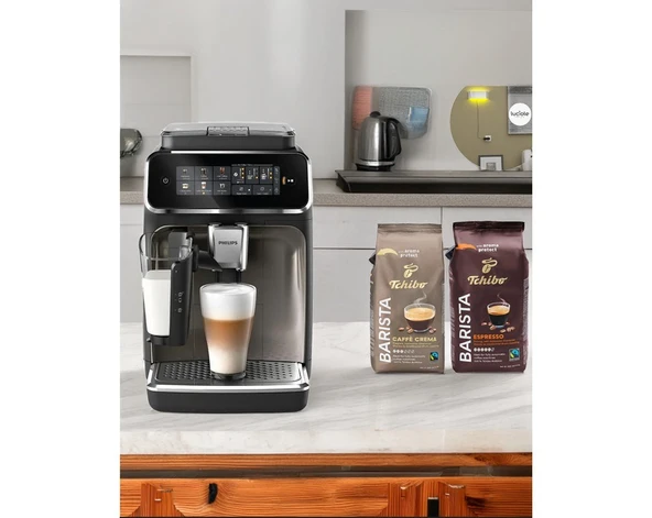 Philips Tam Otomatik LatteGo Espresso Makinesi, 3300 Serisi, SilentBrew Teknolojisi, Taze Öğütülmüş Çekirdeklerden Aromatik Kahve 6 Sıcak ve Soğuk İçecek 2Kg ürün görseli 1