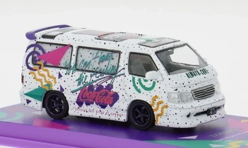 Tarmac Works Toyota Hiace Wagon Custom, Coca Cola Model Araba ürün görseli 1