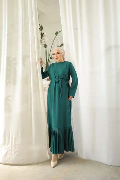 ETEĞİ PİLELİ SCUBA CREP ELBİSE ürün görseli 1