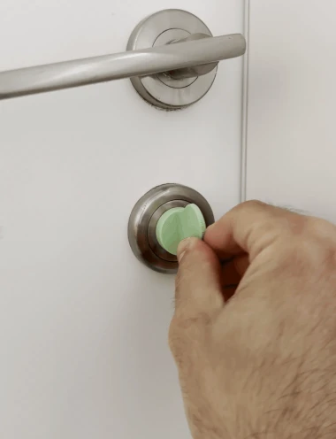 Ergonomik Kapı Kilidi Açma Aparatı SİYAH/BEYAZ - Resim 2