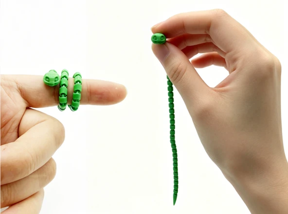 Hareketli Eklem Yapılı Esnek Yılan Yüzük ve Fidget Oyuncak ürün görseli 1