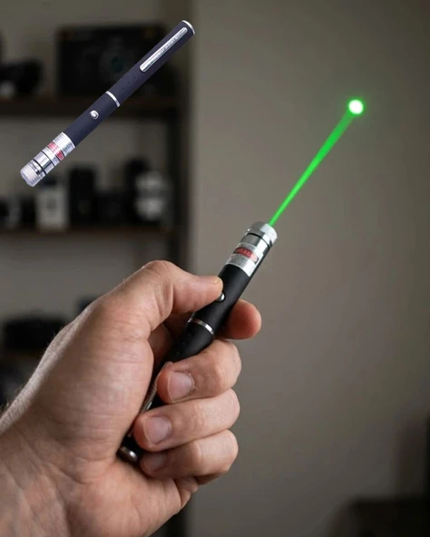 Yeşil Lazer Pointer Güçlü Işın Uzun Menzil Ve Kompakt Tasarım ürün görseli 1