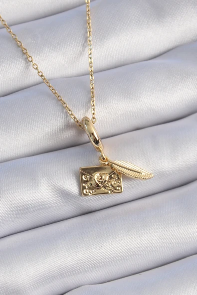 316L Çelik Gold Renk Kalp Detay Mektup Figür Charm Model Kadın Kolye 5886 ürün görseli 1