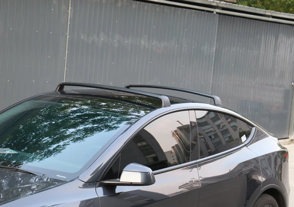 TESLA MODEL Y LEGACY VE JUNİPER İÇİN UYUMLU TAVAN BARI - KİLİTLİ GELİŞTİRİLMİŞ MODEL ürün görseli 1