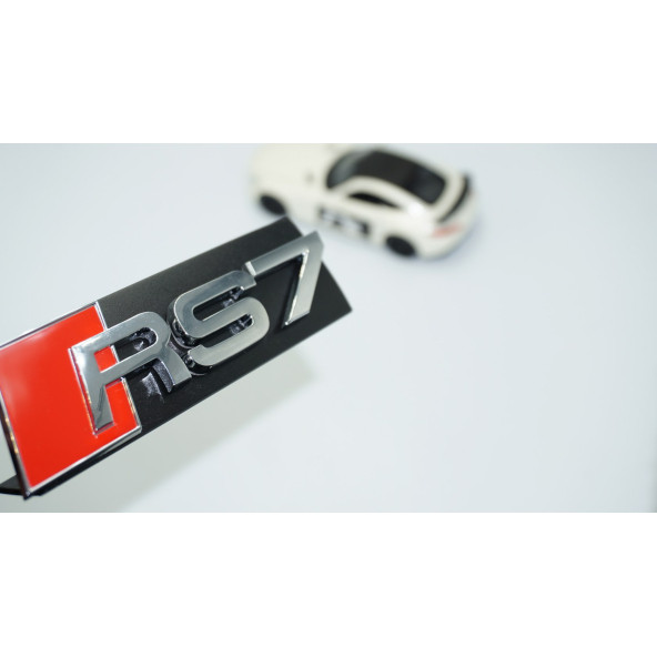 DK Tuning RS7 Gümüş Kırmızı 3D Ön Panjur Logo Audi İle Uyumlu ürün görseli 1