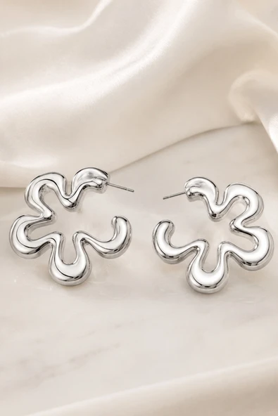 Silver Yan Papatya Ultra Hafif Küpe - Resim 2