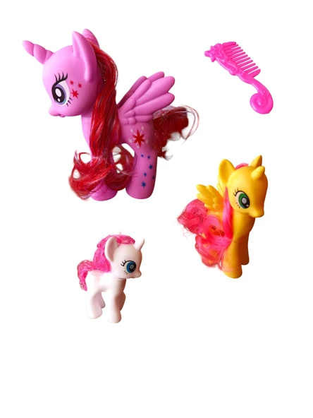 Pony Bakım ve Arkadaşlık Seti: 3 Sevimli Karakter ve Tarağı! ürün görseli 1