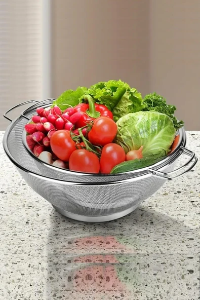 İkili Metal Süzgeç, Paslanmaz Çelik, Çok Amaçlı ve Dayanıklı Tasarım, Ergonomik Saplı, Makarna, Sebze ve Meyve İçin İdeal, Kolay Temizlik, Mutfak İçin Şık ve Pratik, 20 & 26 cm ürün görseli 1