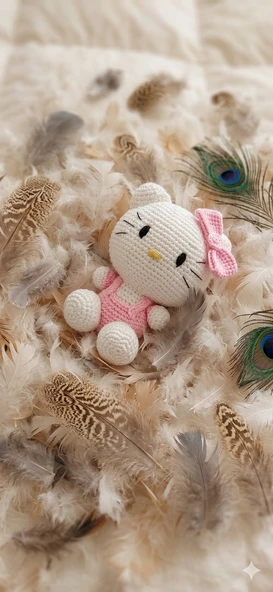 Hello Kitty örgü tığ işi - Resim 3