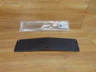 Mercedes E Class Ön Plakalık 2007  (Oem No:  A2118170178) ürün görseli 1