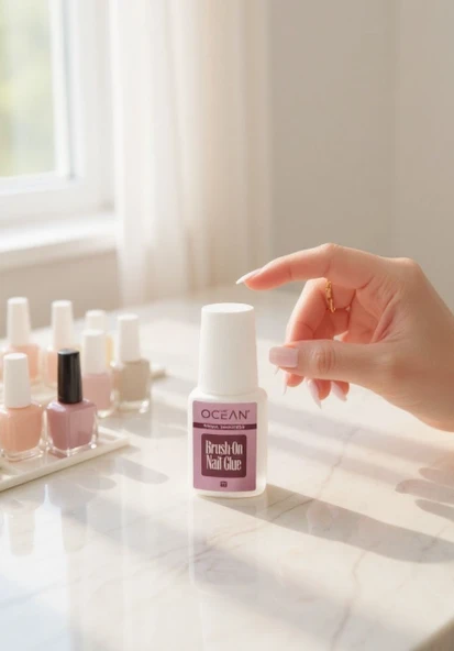 Ocean Fırçalı Başlık Tırnak Yapıştırıcı - Brush-On Nail Glue 7g ürün görseli 1