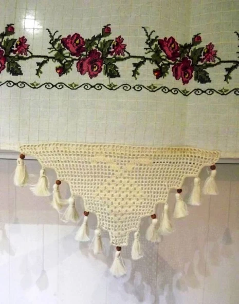 Mandaş Buldan Kanaviçe İşlemeli  Dış Balkon perdesi  200x60 cm Kırmızı ürün görseli 1