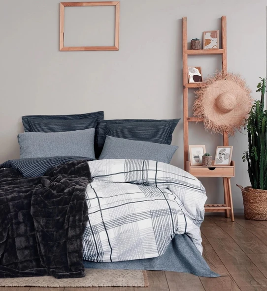 Cotton Box Trim Kürk Battaniyeli Çift Kişilik Nevresim Takımı-Smooth Siyah ürün görseli 1
