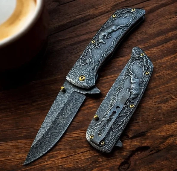 Knivox Columbia Company FXT-2370 Geyik İşlemeli Siyah Manuel Kamp Çakısı ürün görseli 1