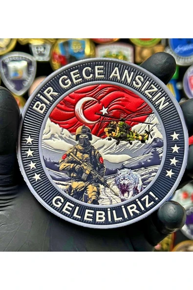 BİR GECE ANSIZIN GELEBİLİRİZ ARMA PEÇ ürün görseli 1