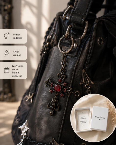 Kırmızı Taş Detaylı Vintage Stil Anahtarlık – Alternatif Tasarım Unisex Aksesuar ürün görseli 1