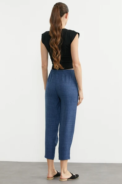 Paça Büzgü Detaylı Krep Pantolon - Indigo - Resim 6