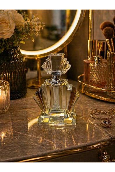 Sleep Nova Golden Crystal Royale Parfüm Şişesi – Lüks Dekoratif Makyaj Masası Aksesuarı ürün görseli 1