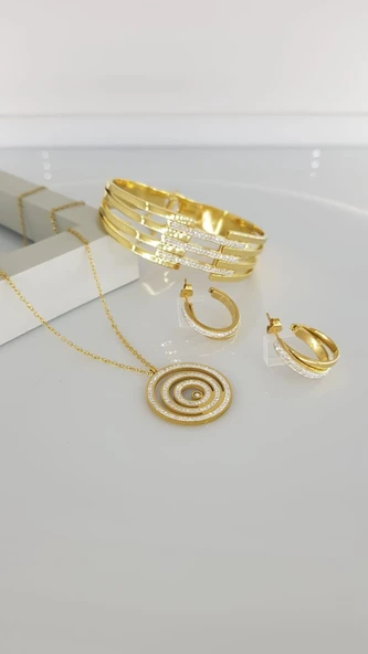 Venüs Gold Çelik Takı Seti ürün görseli 1