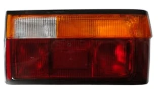 RENAULT R9- BROADWAY- 83/92; STOP LAMBASI SAĞ KIRMIZI/SARI/BEYAZ (SİYAH ÇERÇEVELİ)(DUYSUZ) (PLEKSAN) ürün görseli 1