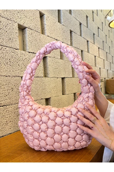 MUTE BAG Cluody Bag Pink Baget Kadın Kapitone / Quilted Puff El Ve Omuz Çantası Boy:25 En:35 Sap:60 Cm ürün görseli 1