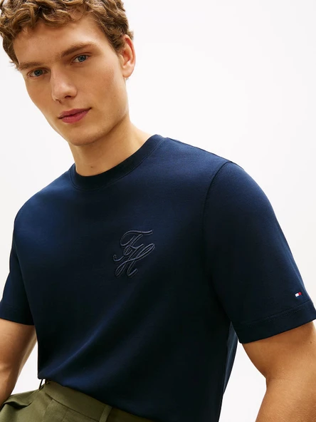Tommy Hilfiger MW0MW42391 Script Light Interlock Tee Erkek Tişört - Resim 2