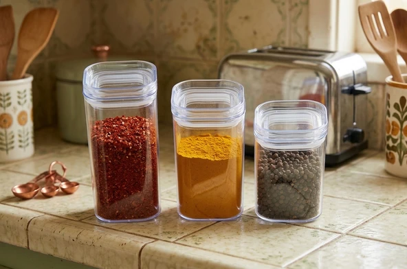 LUDIA 3'lü Kare (300ml,250ml,200ml) Vakum Kapaklı Sızdırmaz Baharatlık ve Saklama Kabı Seti ürün görseli 1