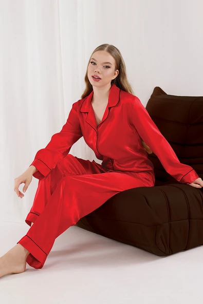 Kırmızı Saten Siyah Biyeli Pijama Takımı ürün görseli 1