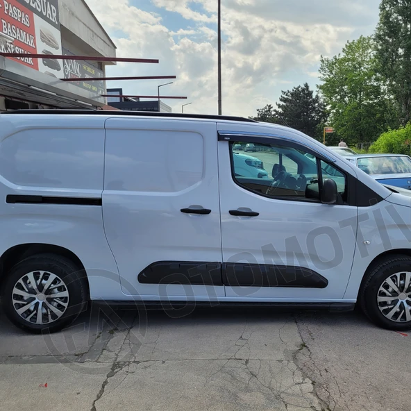 Opel Combo Panelvan Kapı Dodik Seti 4 Parça 2024 Model Ve Sonrası - Resim 5